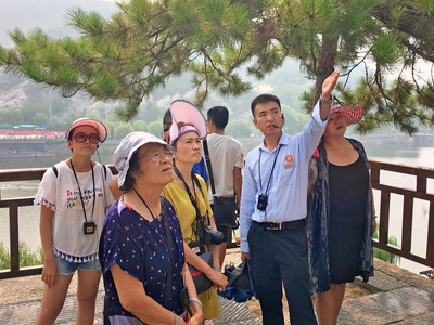 龍門風物迎客心，優質服務展溫情——記龍門景區管理與服務的正能量實踐